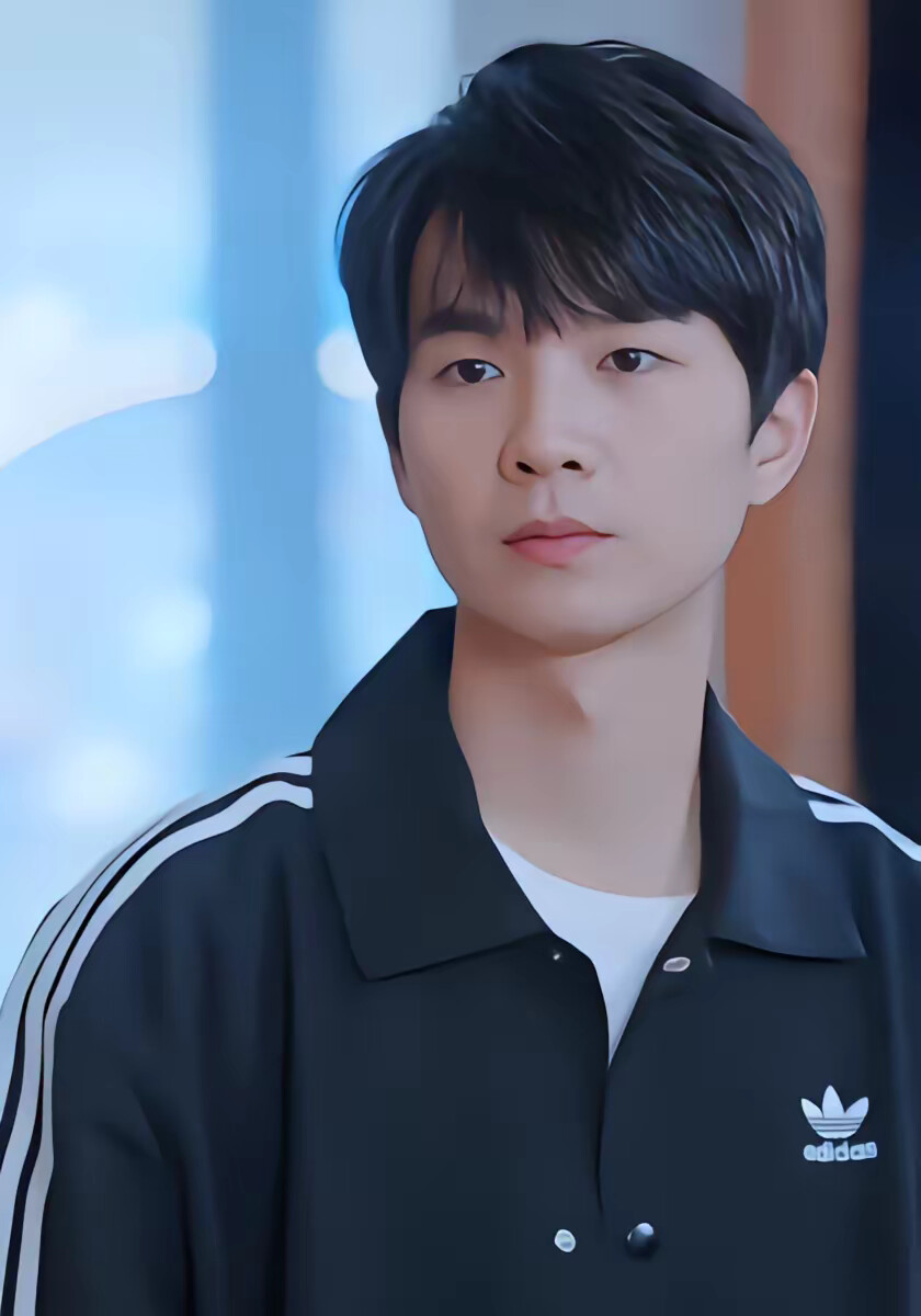 《喃喃夏时天》剧照