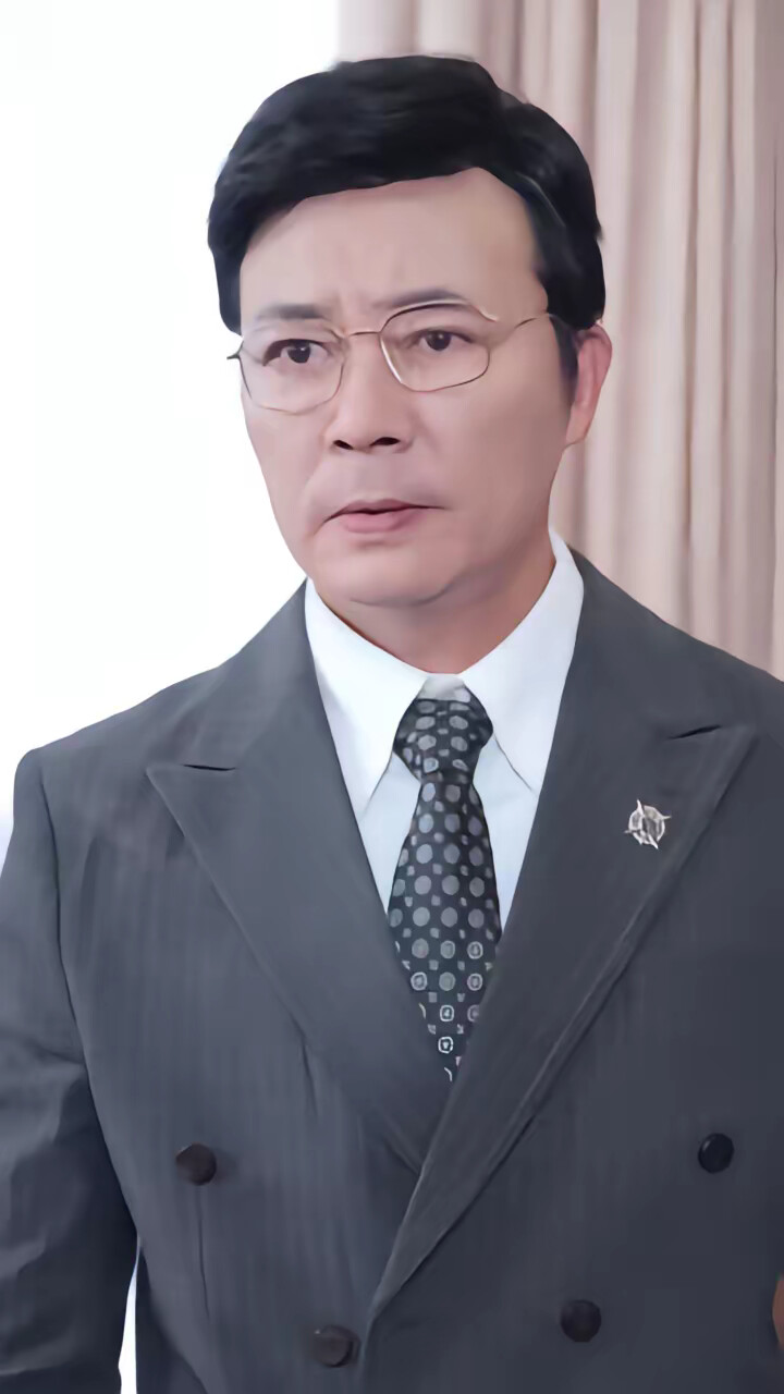 《重生后,亲爹把她宠上天》剧照