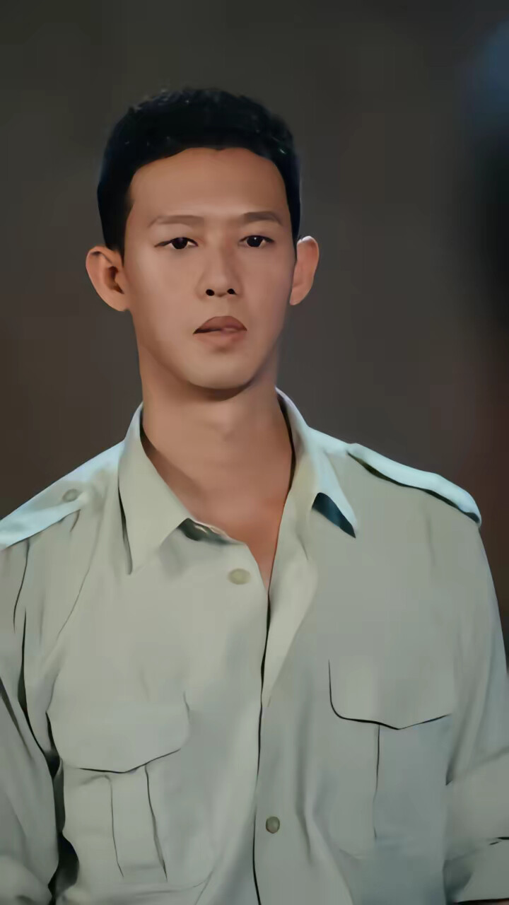 《被迫闪婚!我在八零撩糙汉》剧照