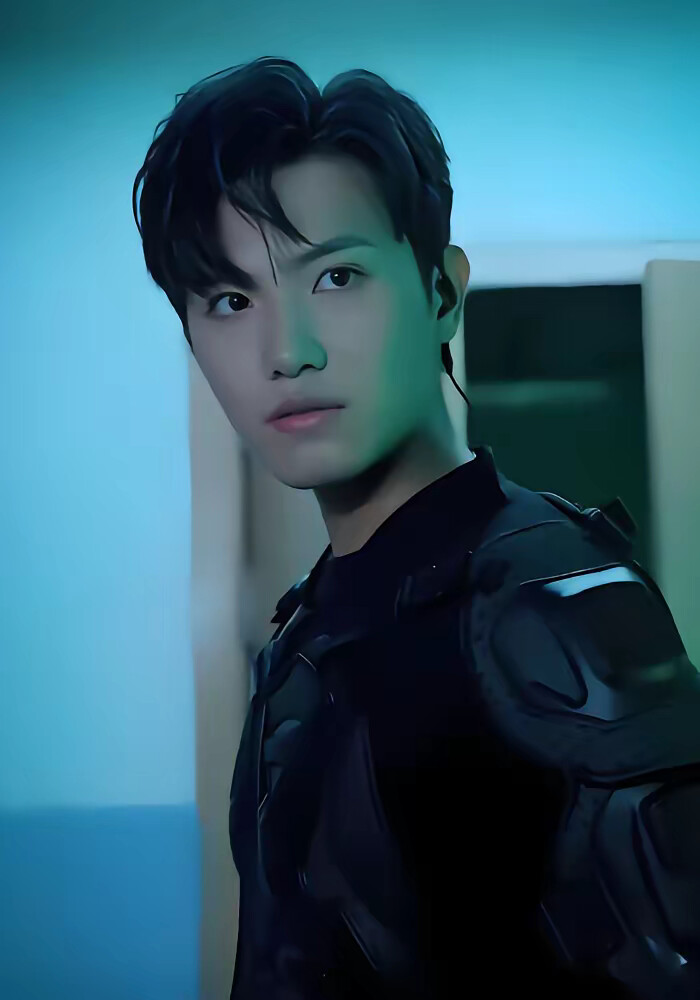 《全球末日:我成了救世主》剧照