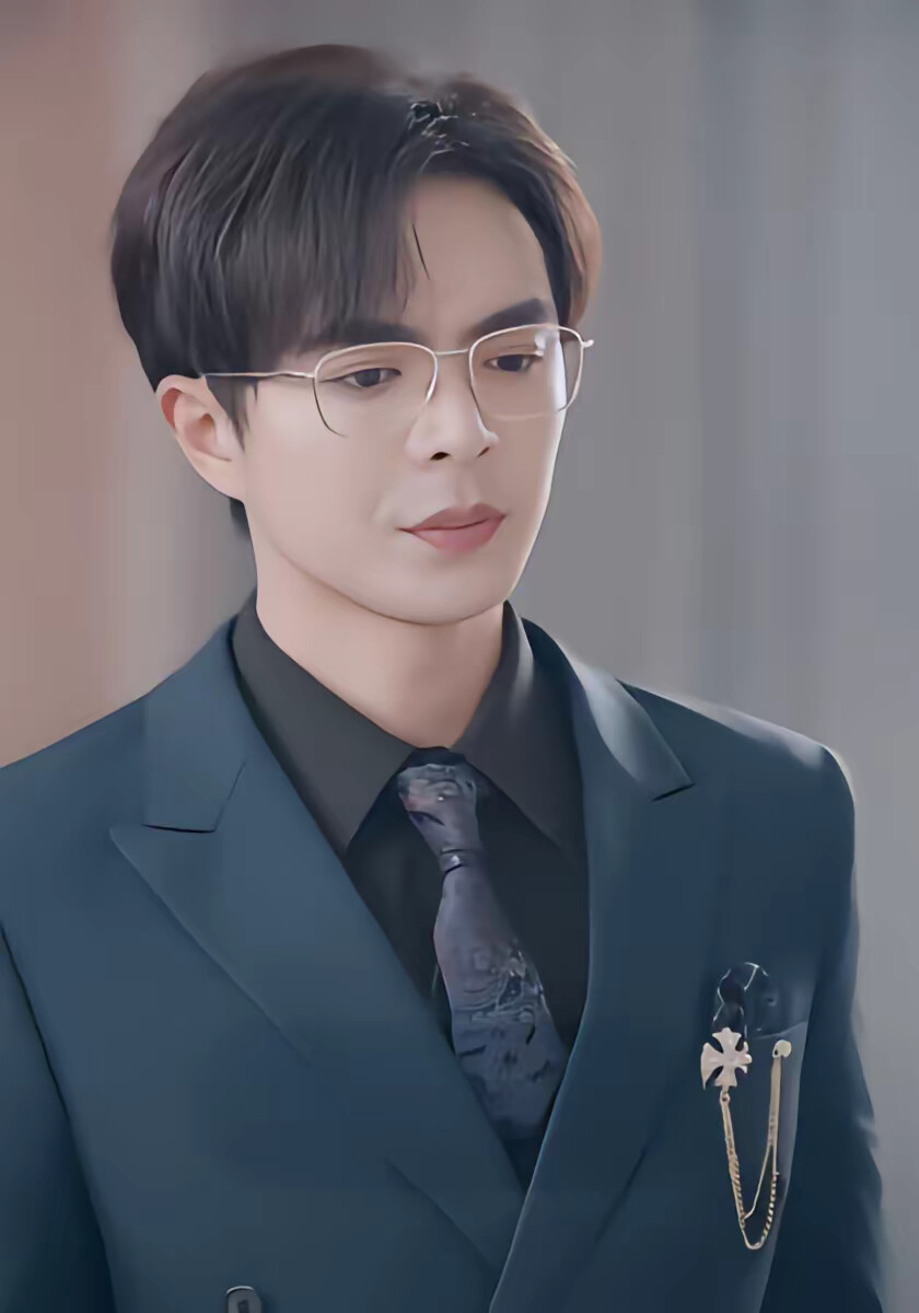 《哥哥们开门,我下凡来救全家啦》剧照