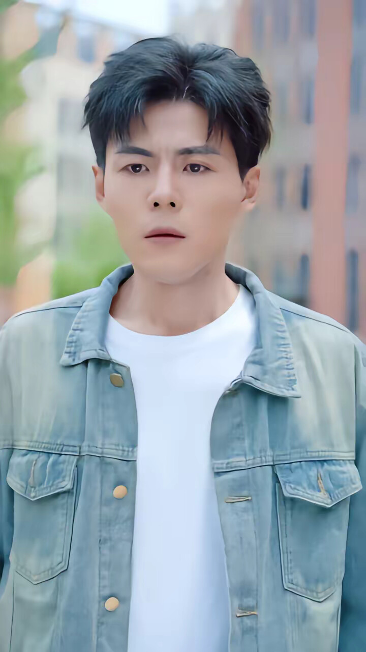 《重生带校花老婆幸福起飞》剧照