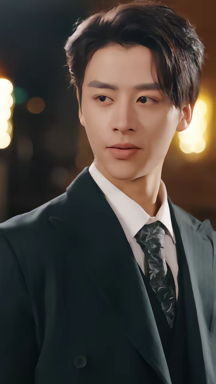 《夜雾灼吻》剧照