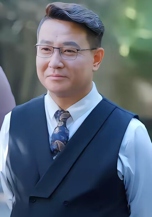 《绝顶龙医混花都》剧照