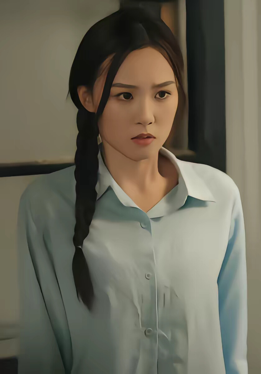 《荒年绑定答题系统,我带三女囤粮忙》剧照