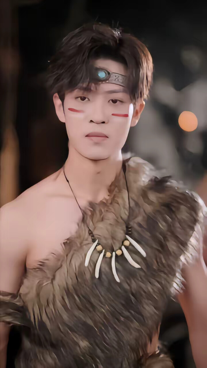 《丑女大翻身之情动蛮荒》剧照