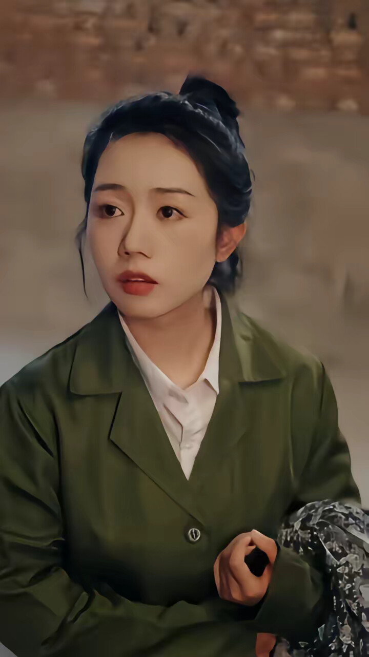 《下乡前我搬空了家举报了他》剧照