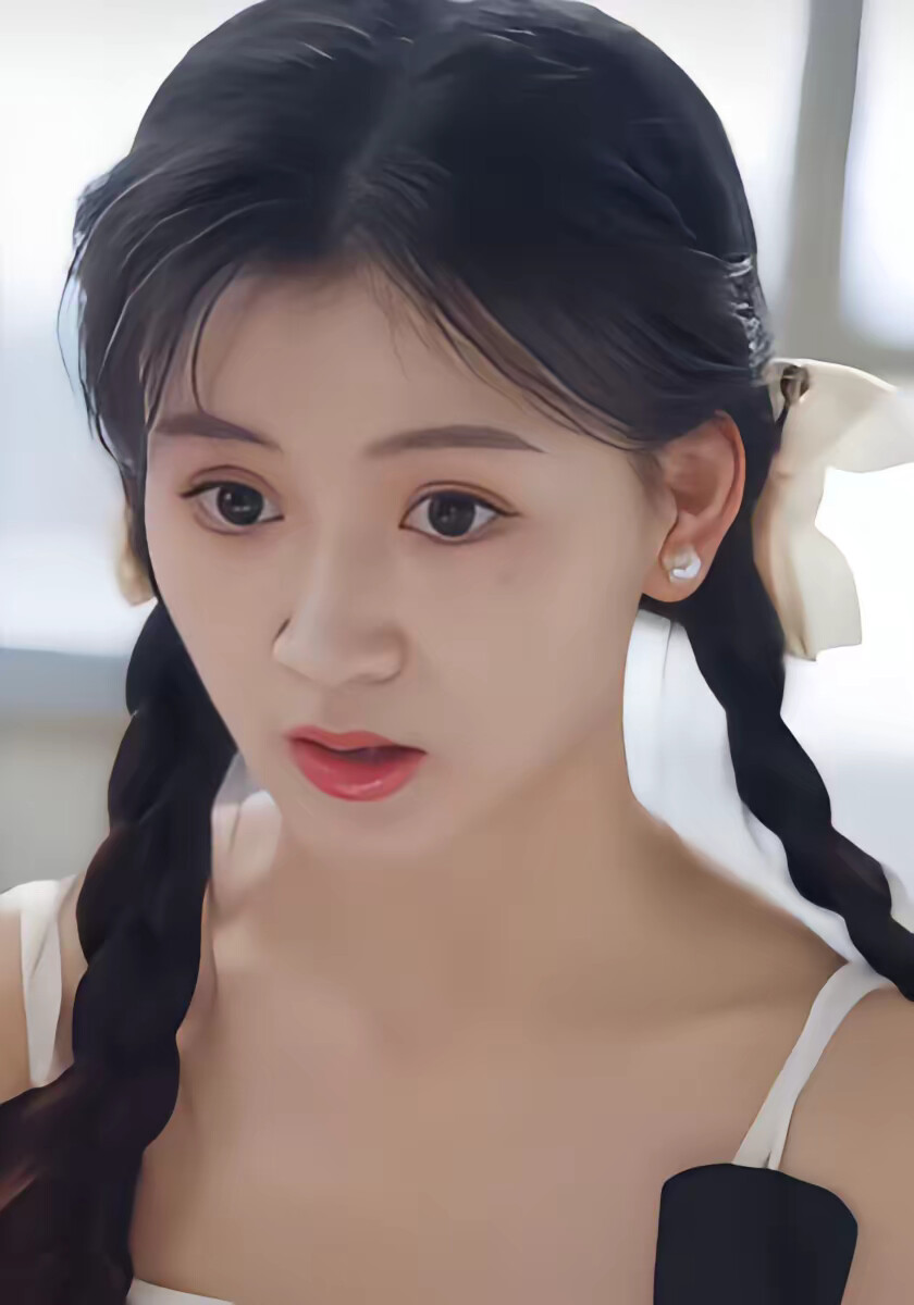 《美女,你也不想地球毁灭吧》剧照
