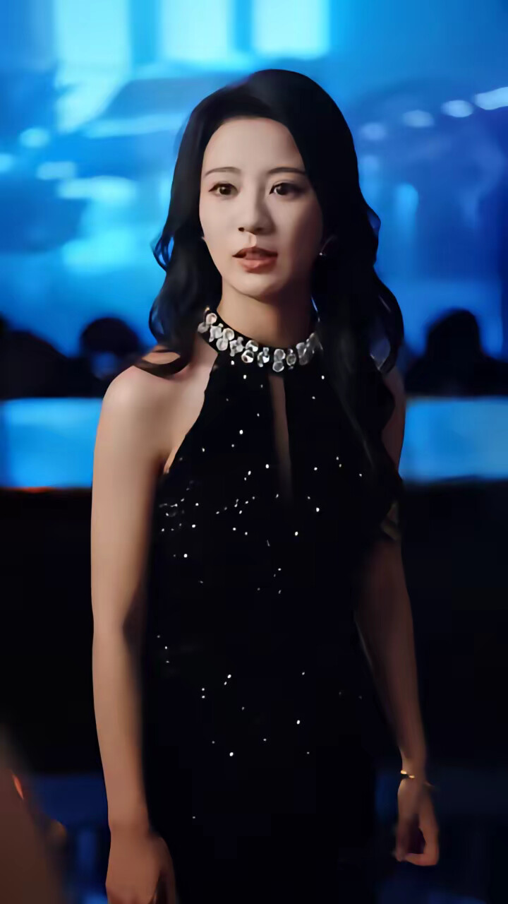 《顾机长,太太说自己已守寡三年》剧照