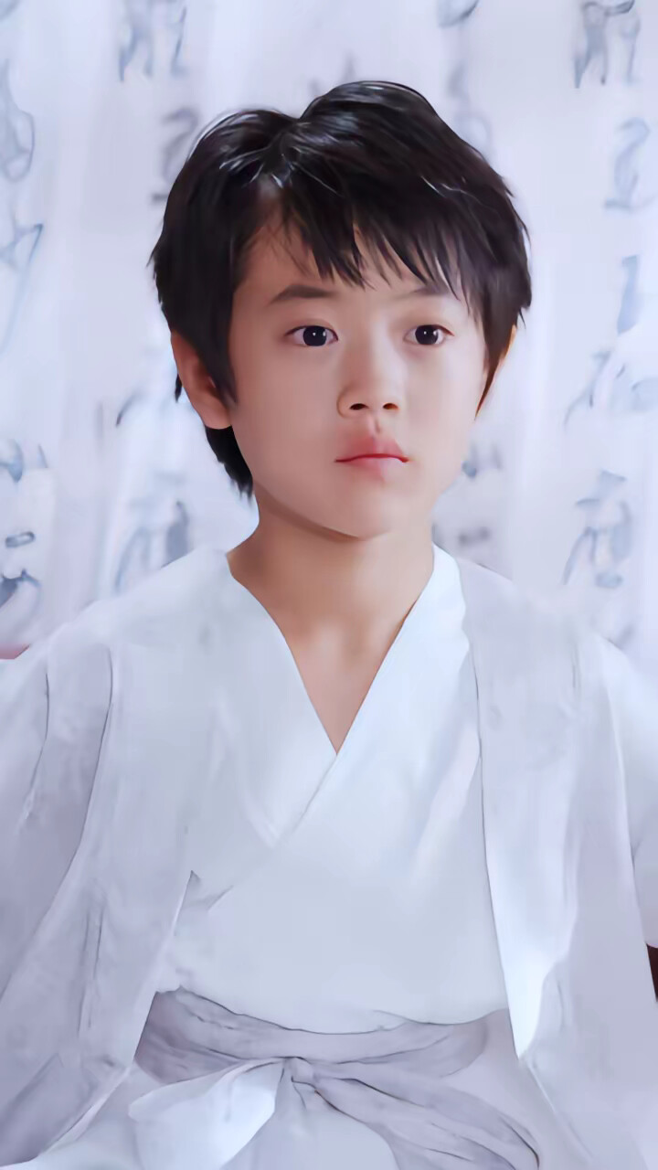 《七岁的我,请假回村主持红白事》剧照