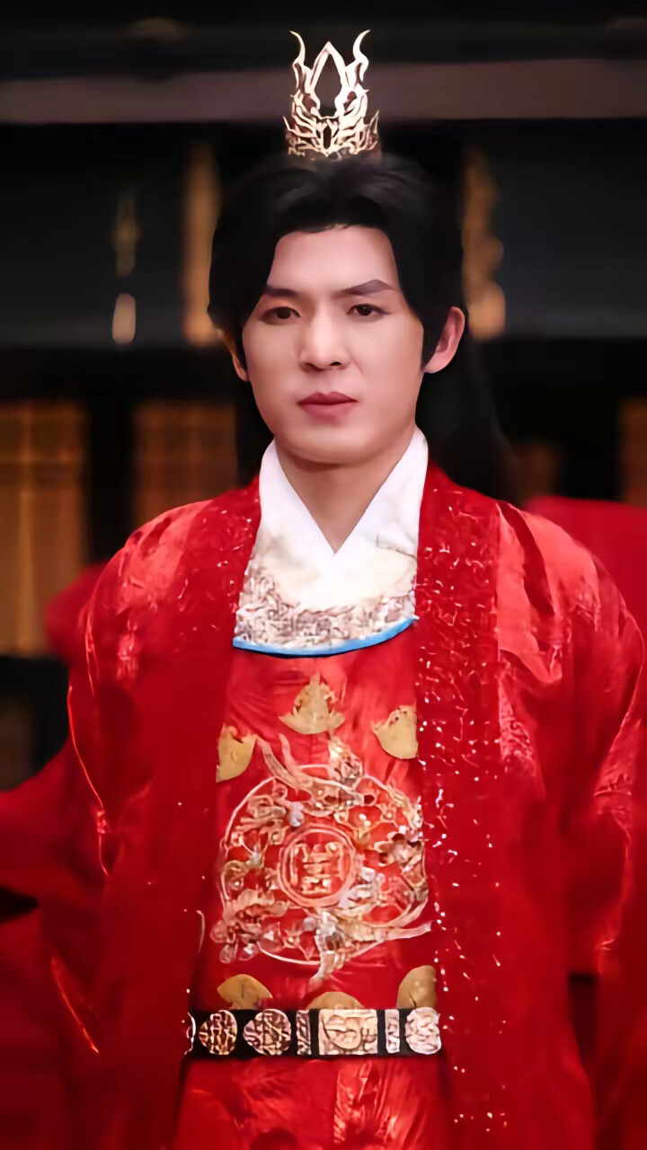 《街边炒粉!天下尊我为暗皇》剧照