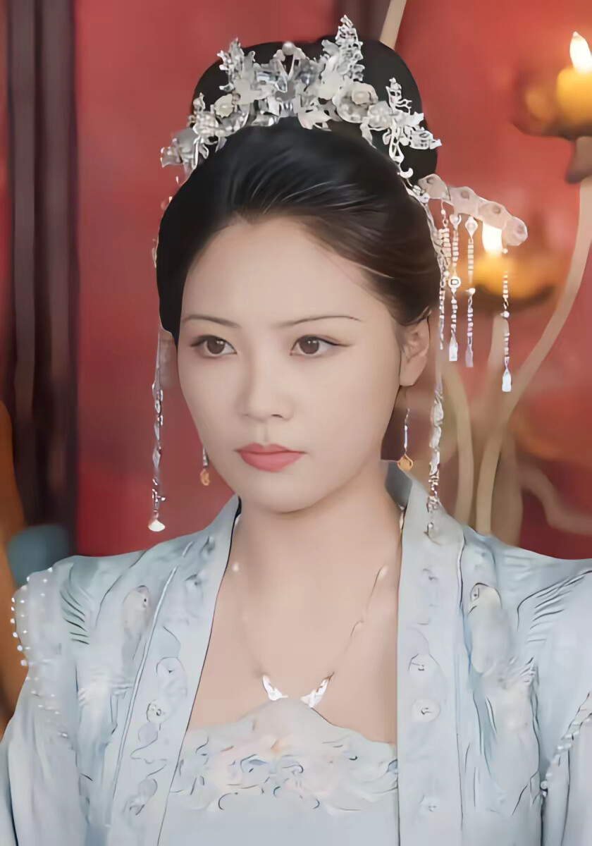 《栖云伴君:寡母携子入宫》剧照