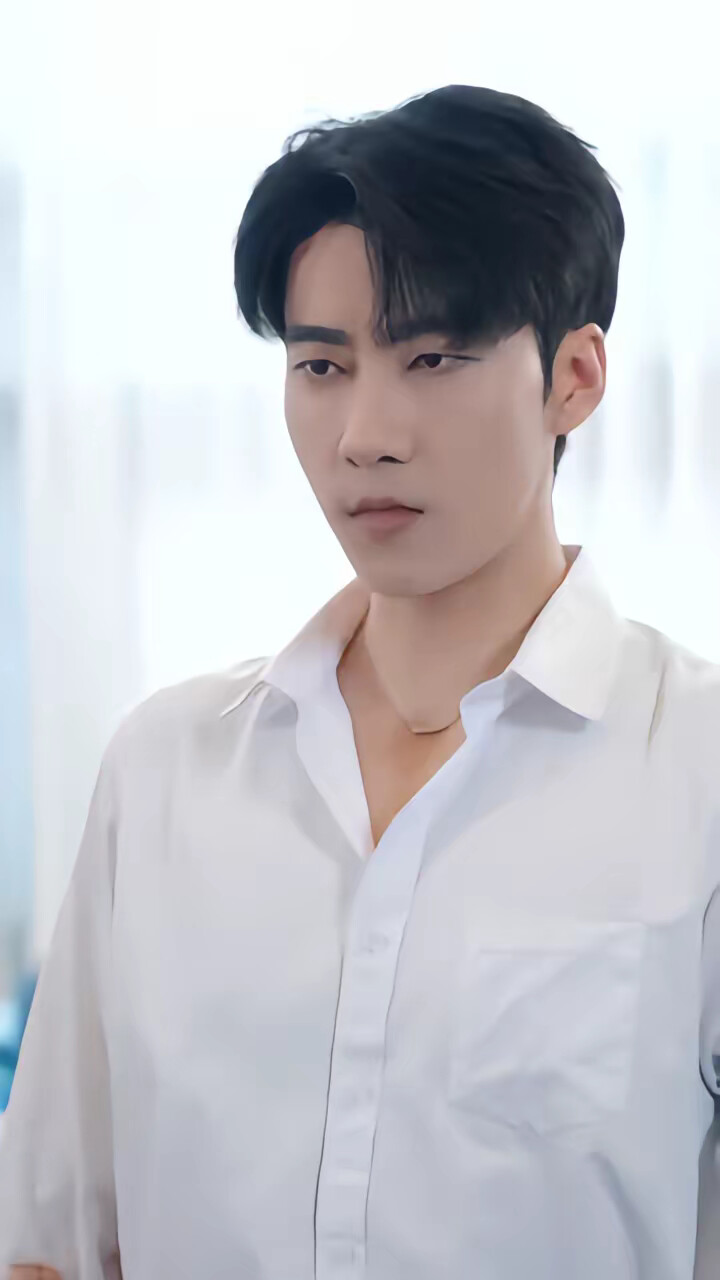 《闪婚萌妻是满级神算》剧照