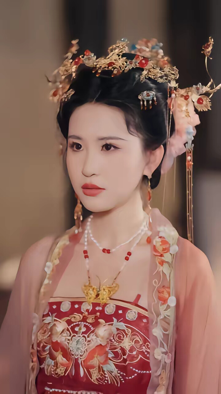《陛下悔晚了!我娃都三个了》剧照