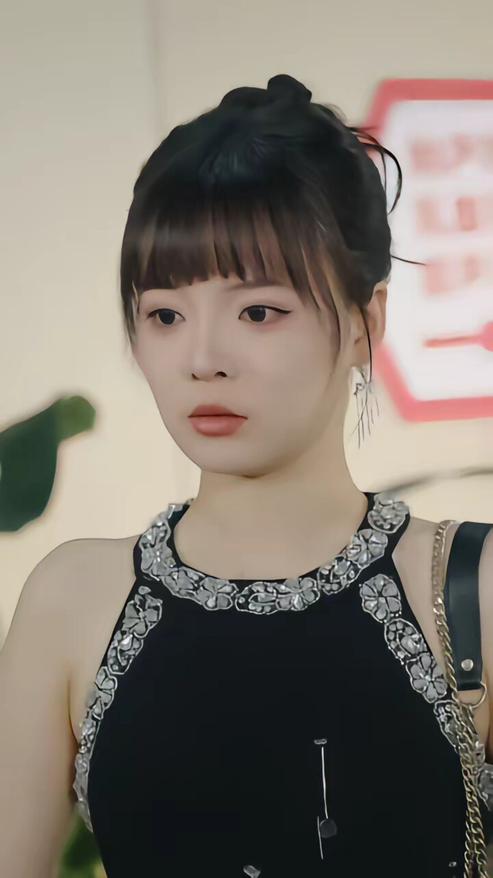 《夜雾灼吻》剧照