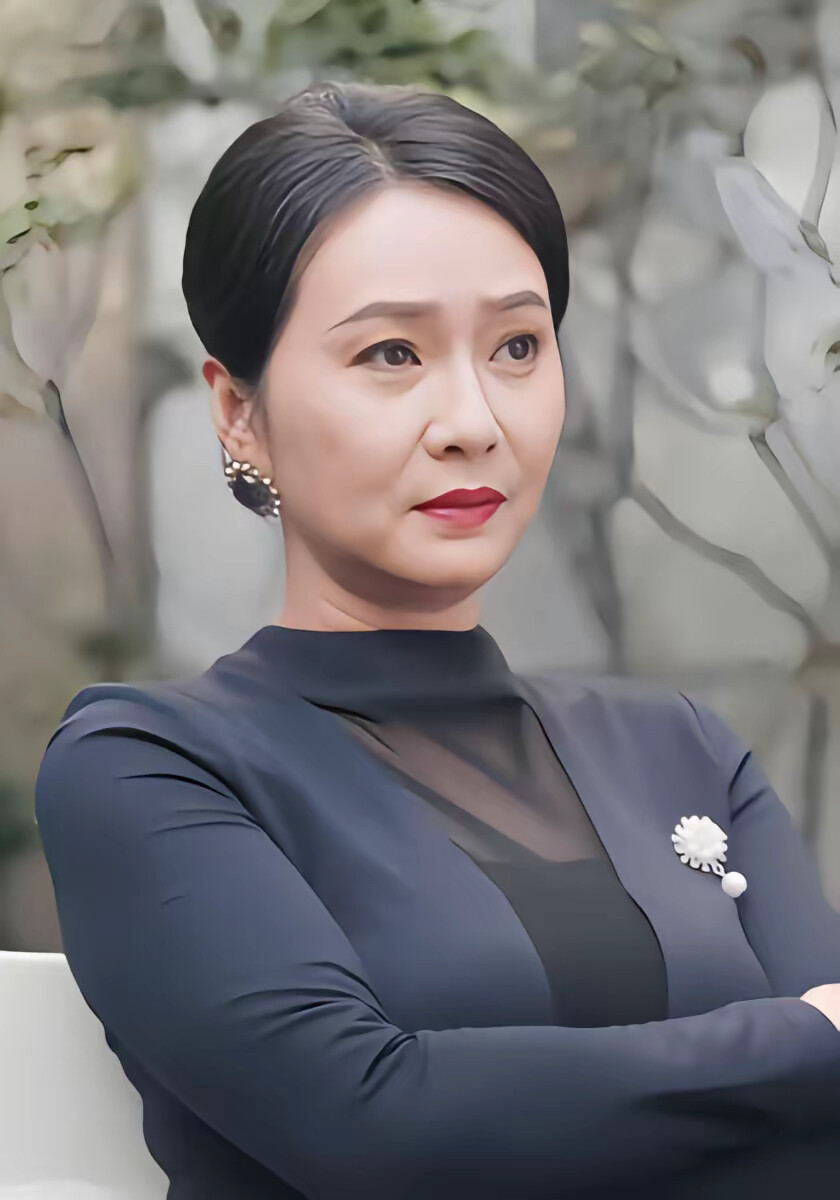 《臣服她》剧照