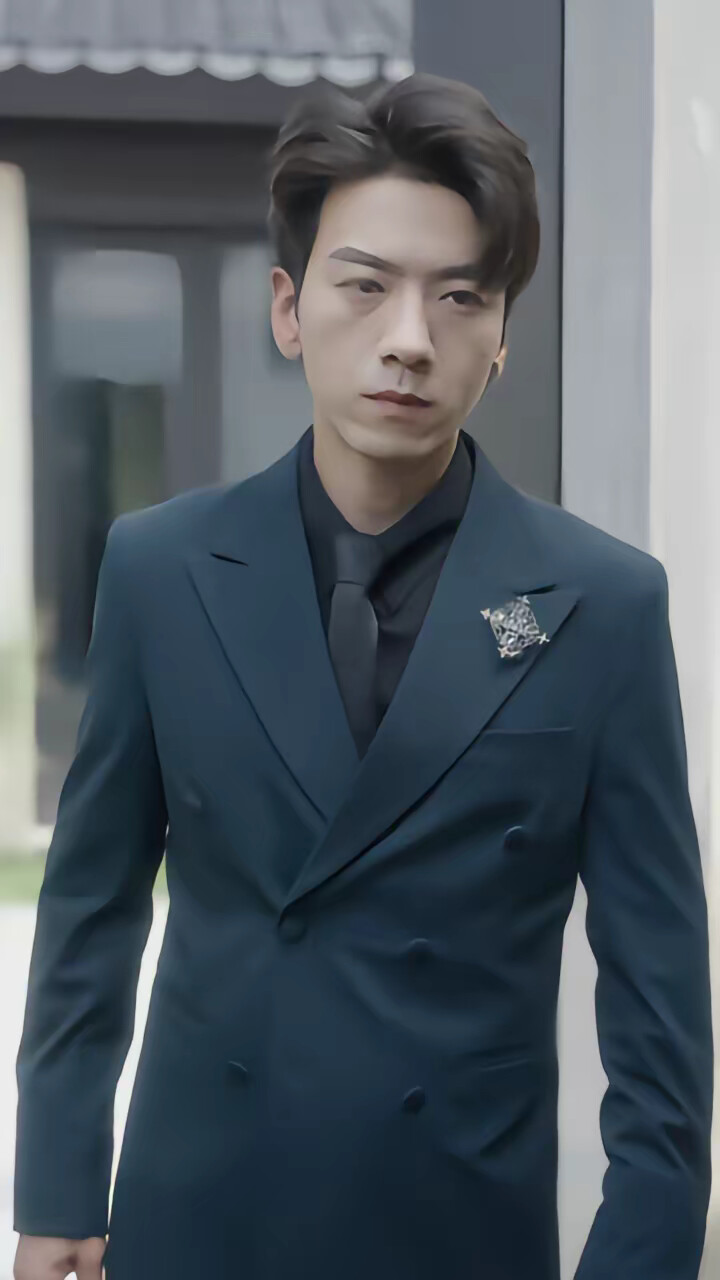 《爱如尘埃落》剧照