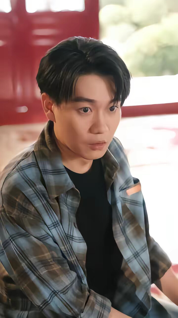 《透视开局,慧眼识珍》剧照