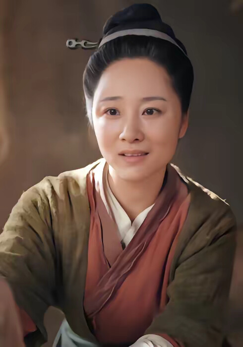 《荒年全家都苦，我系统顿顿给肉笑哈哈》剧照