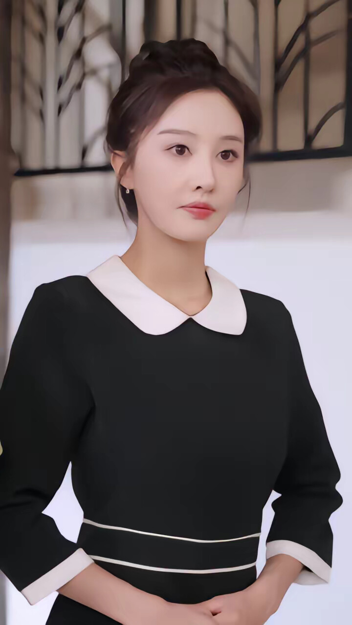 《阴差阳错，成了老板的女仆》剧照