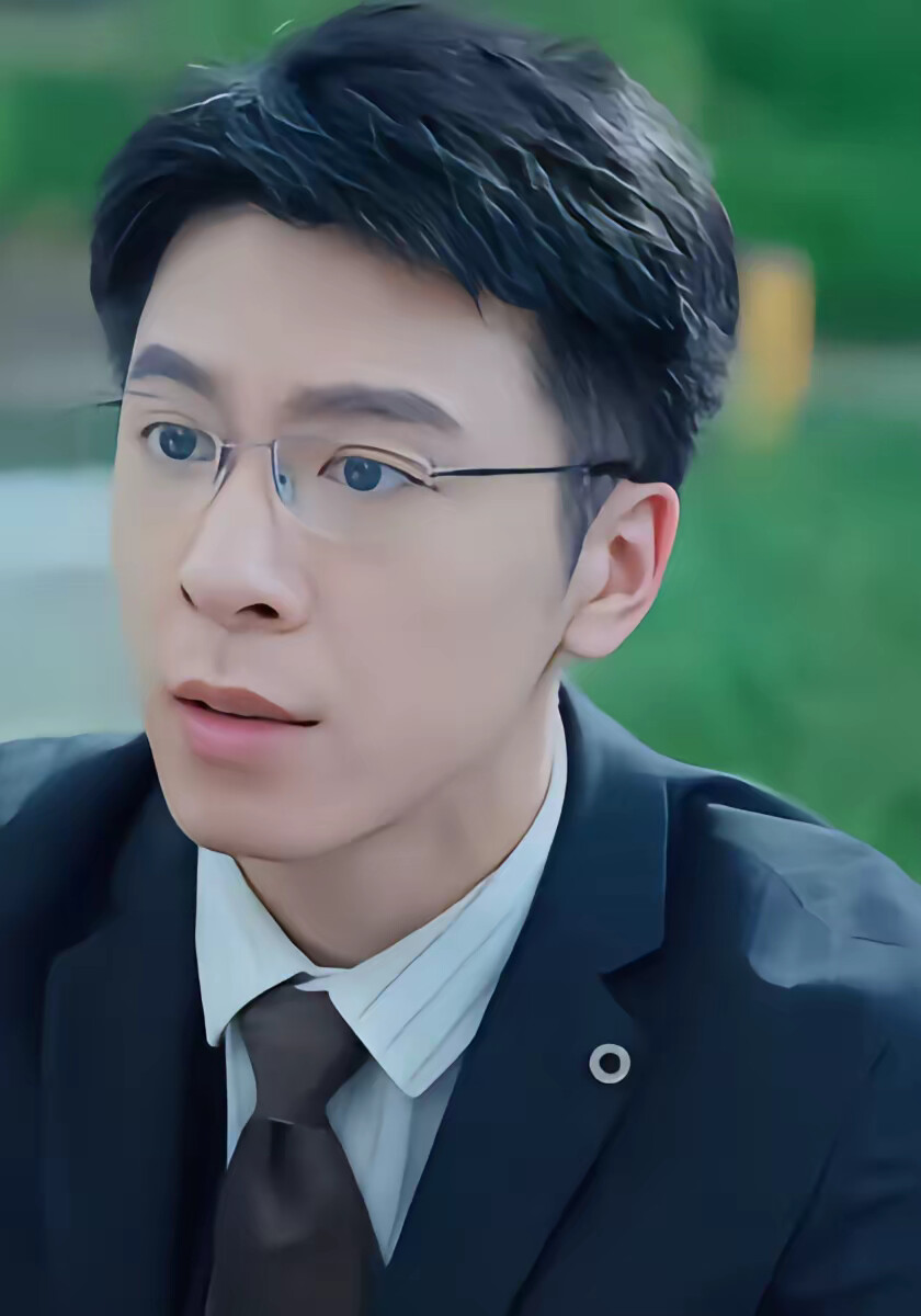 《捡个锦鲤女宝全家被哄成翘嘴了》剧照