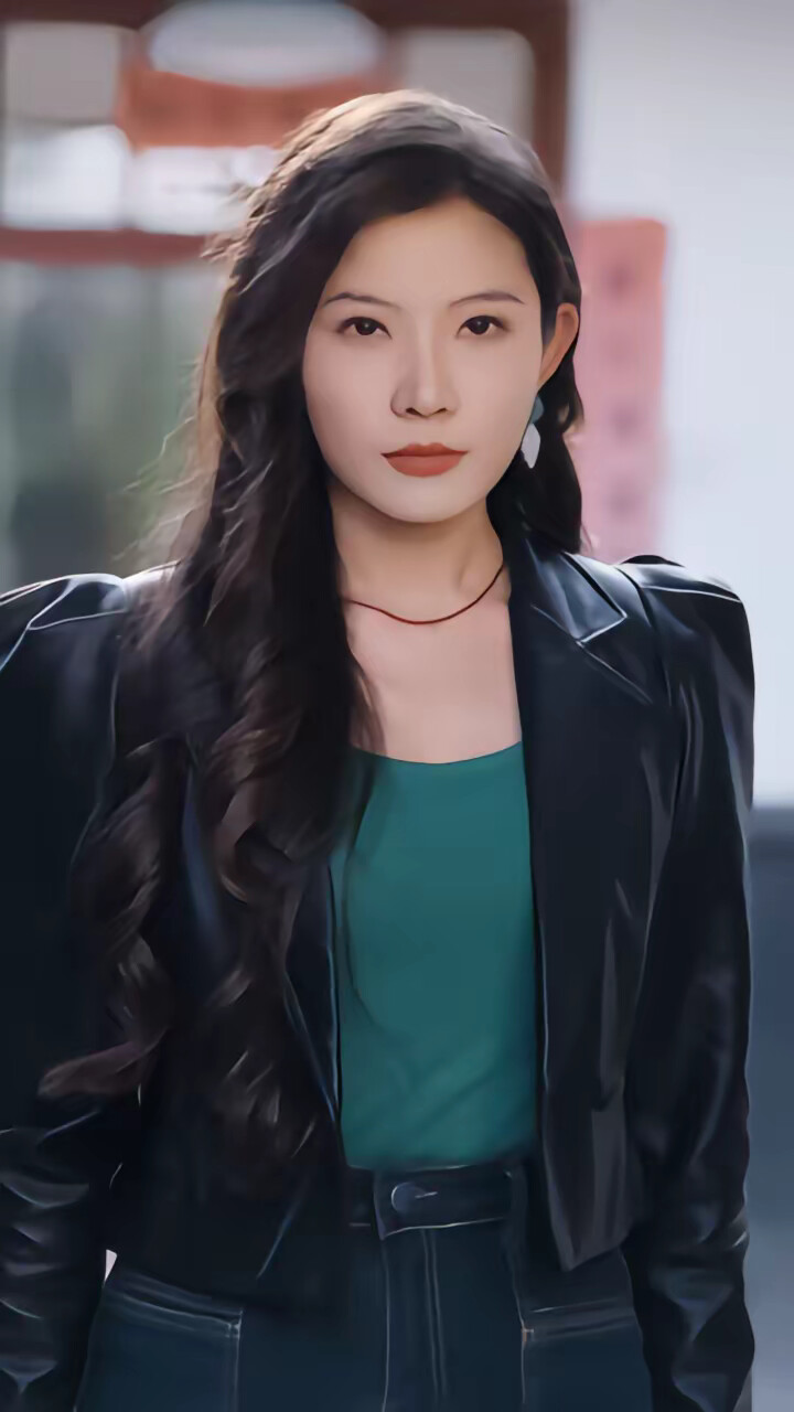 《抢亲九零,小娇夫竟是大院贵公子》剧照