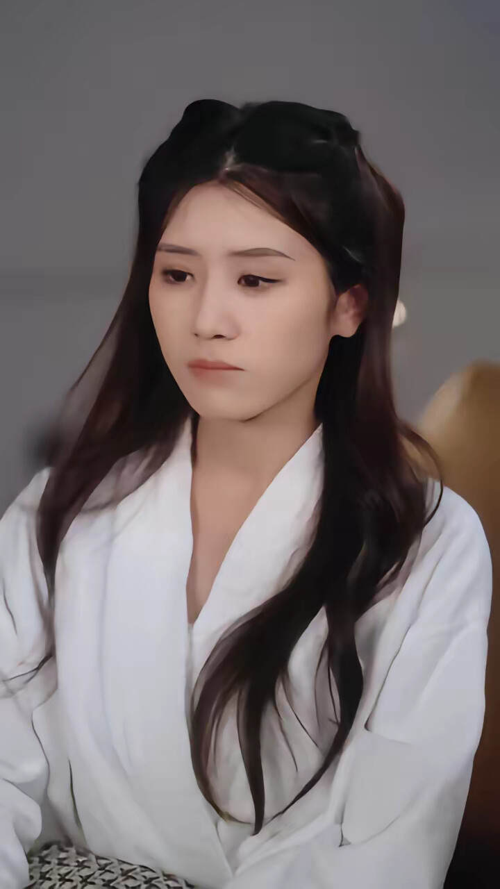 《陆总别傲了,简小姐和顾总订婚了》剧照