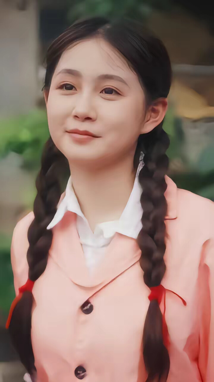 《八零长姐养全家》剧照