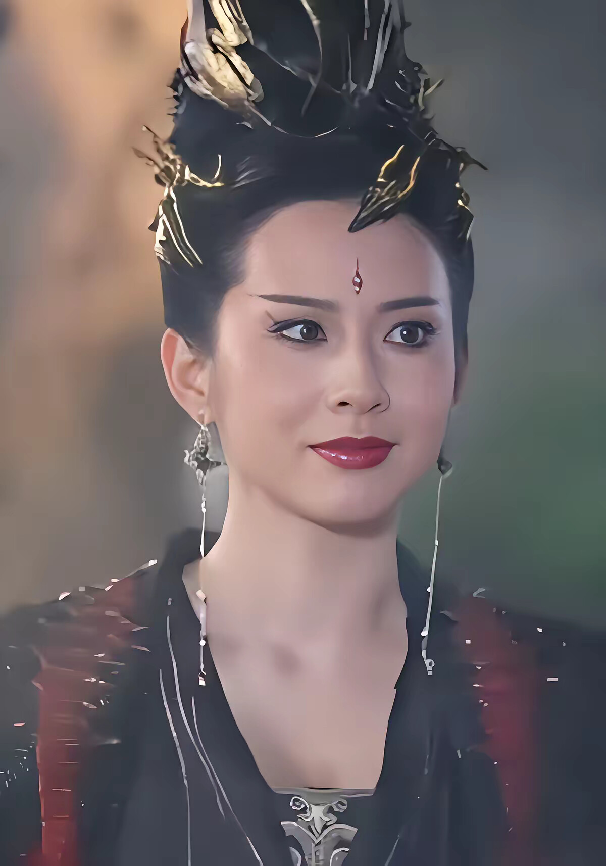 《人到晚年,绝美魔女拿我当炉鼎》剧照
