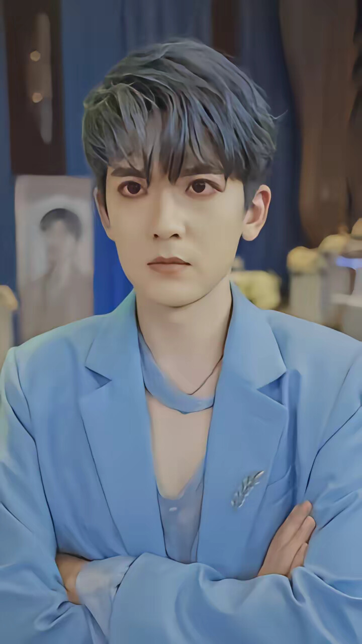 《嫌我病秧子，转身我成爆款歌王》剧照