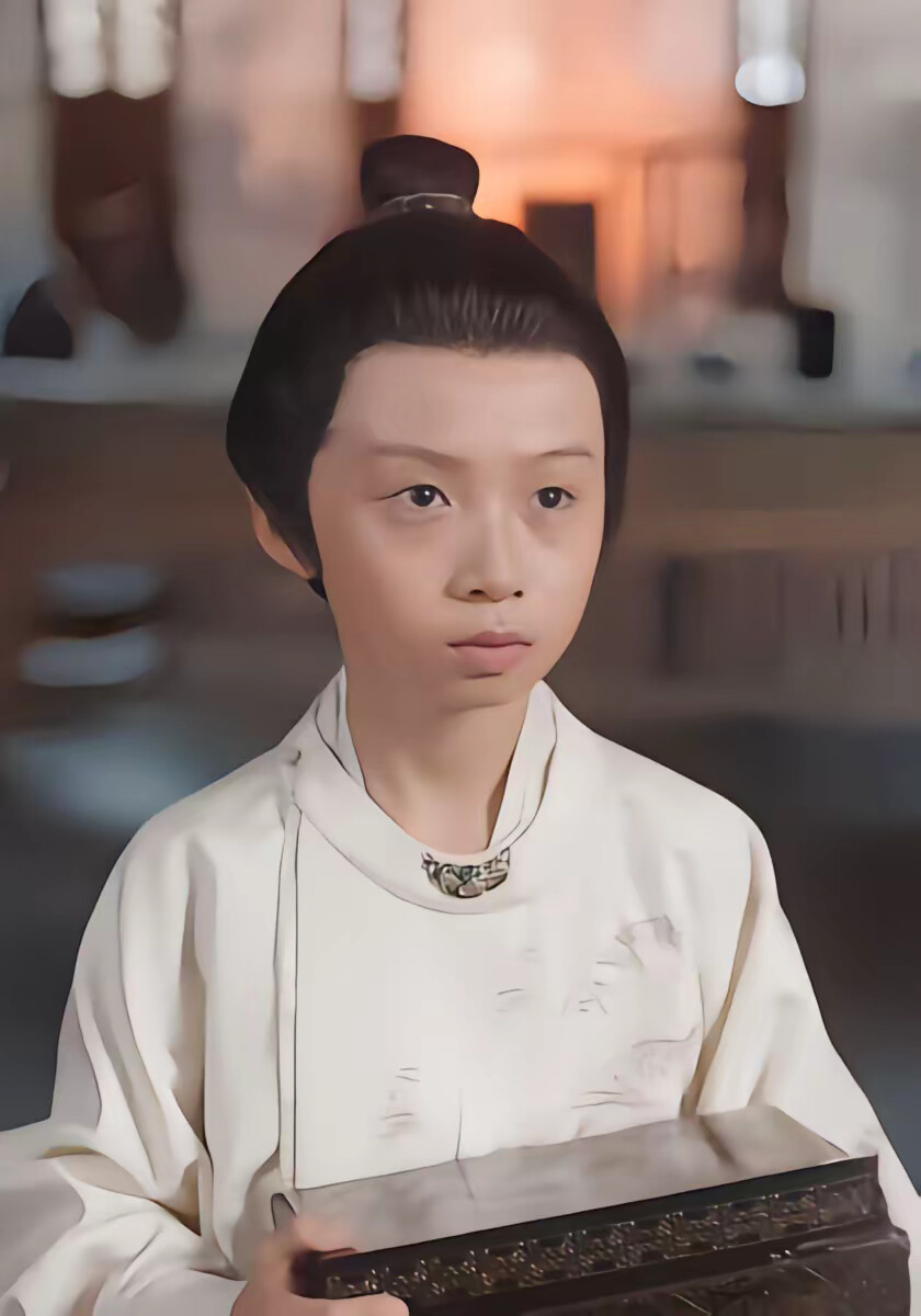 《栖云伴君:寡母携子入宫》剧照