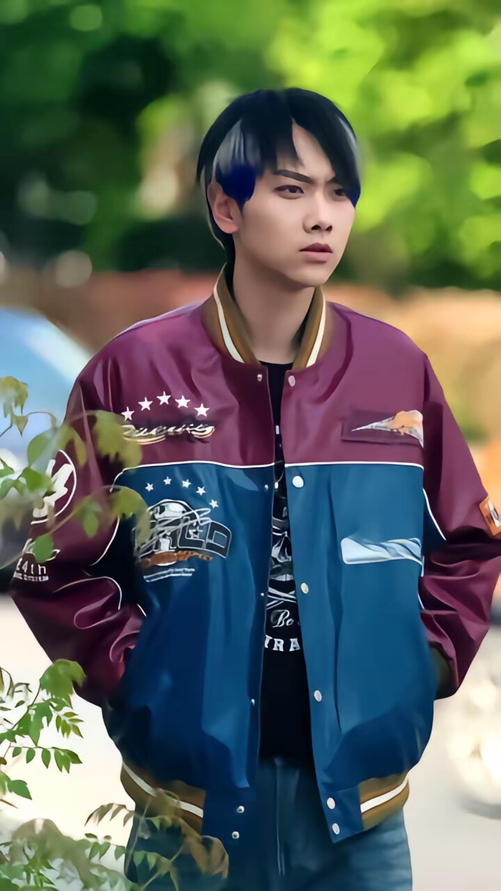 《重生后我带儿子走向人生巅峰》剧照