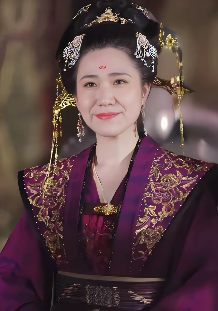 《皇室奶团三岁半》剧照