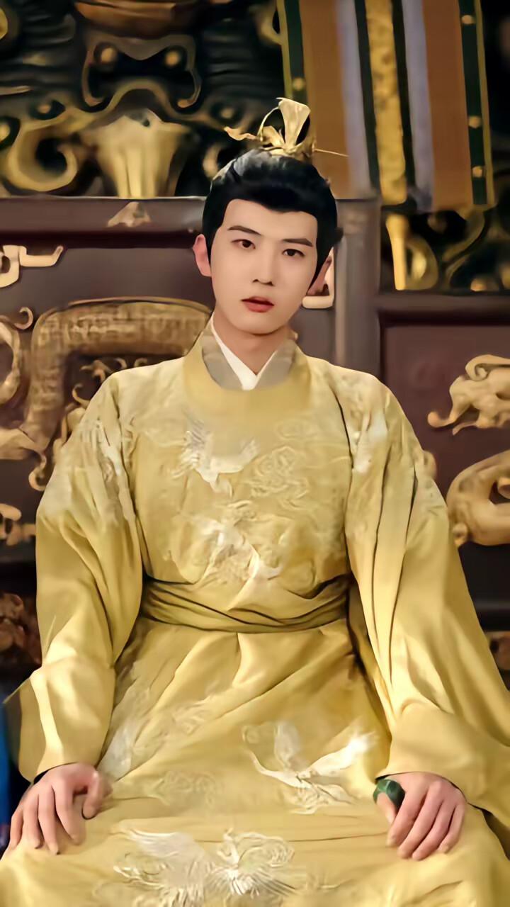 《惹她干嘛,她二嫁但皇帝心尖宠》剧照