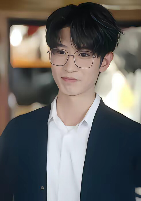 《他远在咫尺》剧照