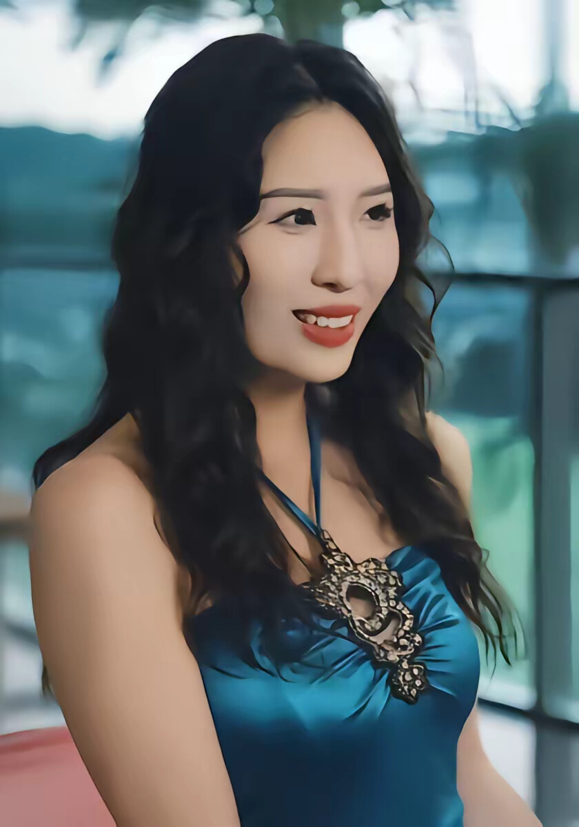 《灵泉空间,我救美女就变强》剧照