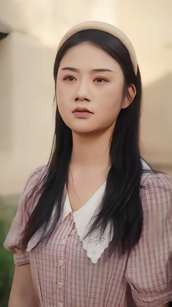 《荒年逆袭:我的好感度系统》剧照