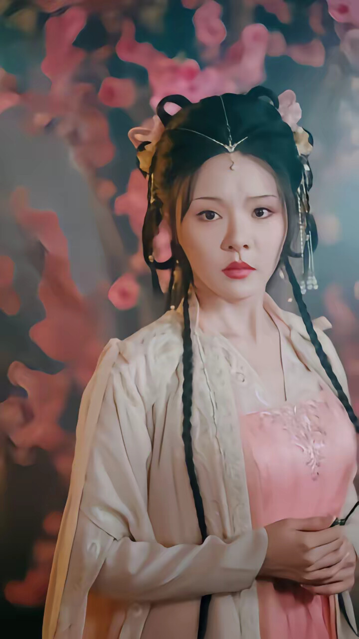 《退婚当天,父母坦白来自无上帝族》剧照