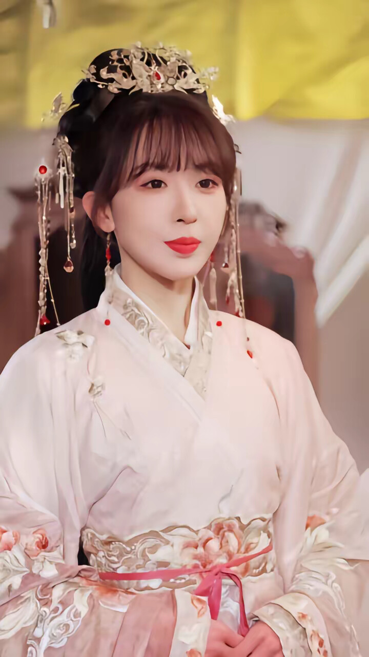 《亡夫的第五年,我引太子爷折腰》剧照