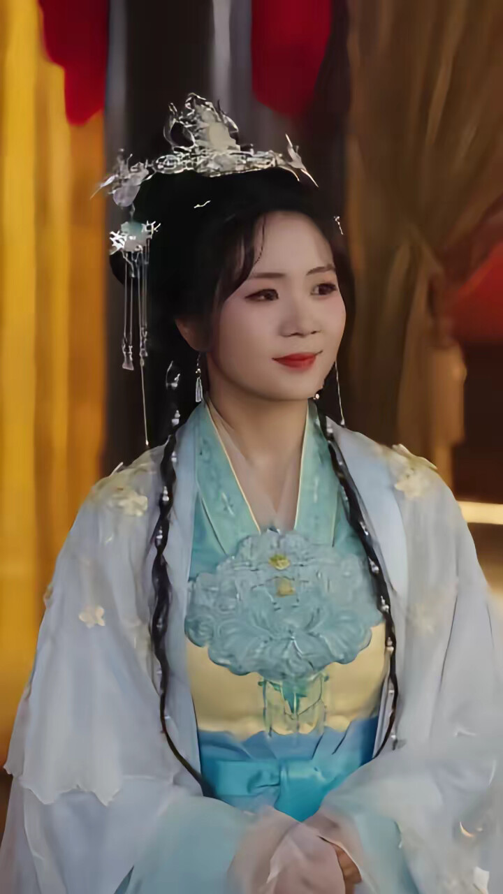 《捡闺女后,受气王爷被旺成了皇帝》剧照