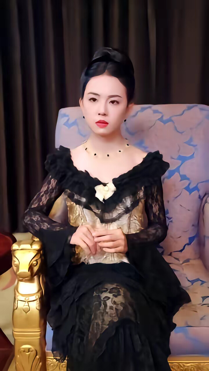 《龙儿凤女贺至尊》剧照