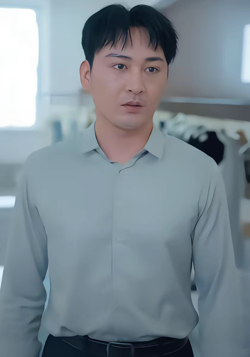 《捡个锦鲤女宝全家被哄成翘嘴了》剧照