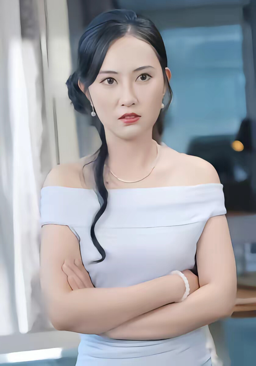 《前妻不哭,我有助女为乐系统》剧照
