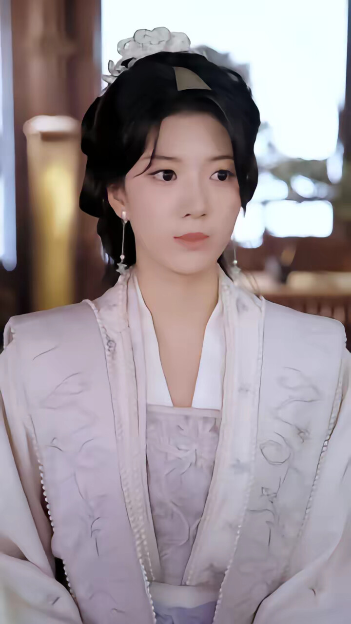 《凤鸾劫:情落金銮殿》剧照