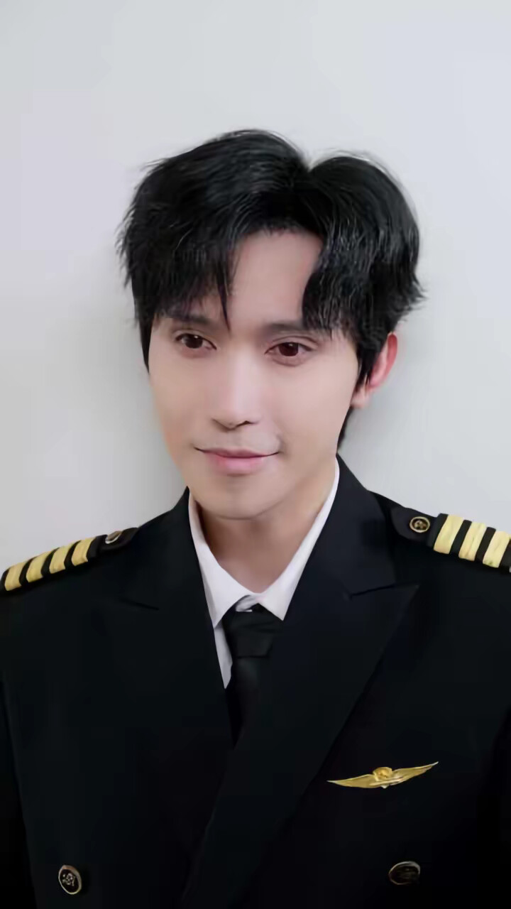 《申请降落,请予通过》剧照