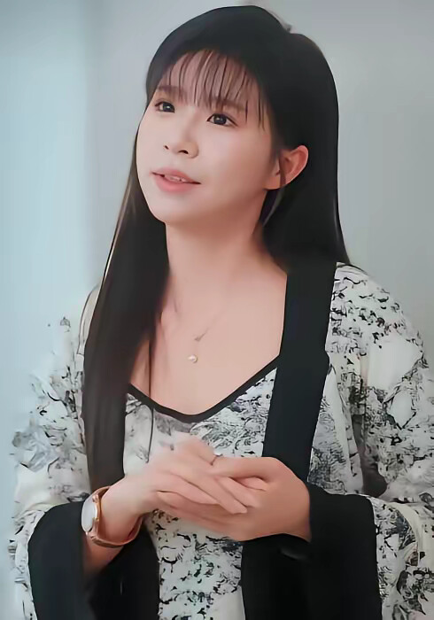 《离婚当天,才知心机死对头暗恋我十年》剧照