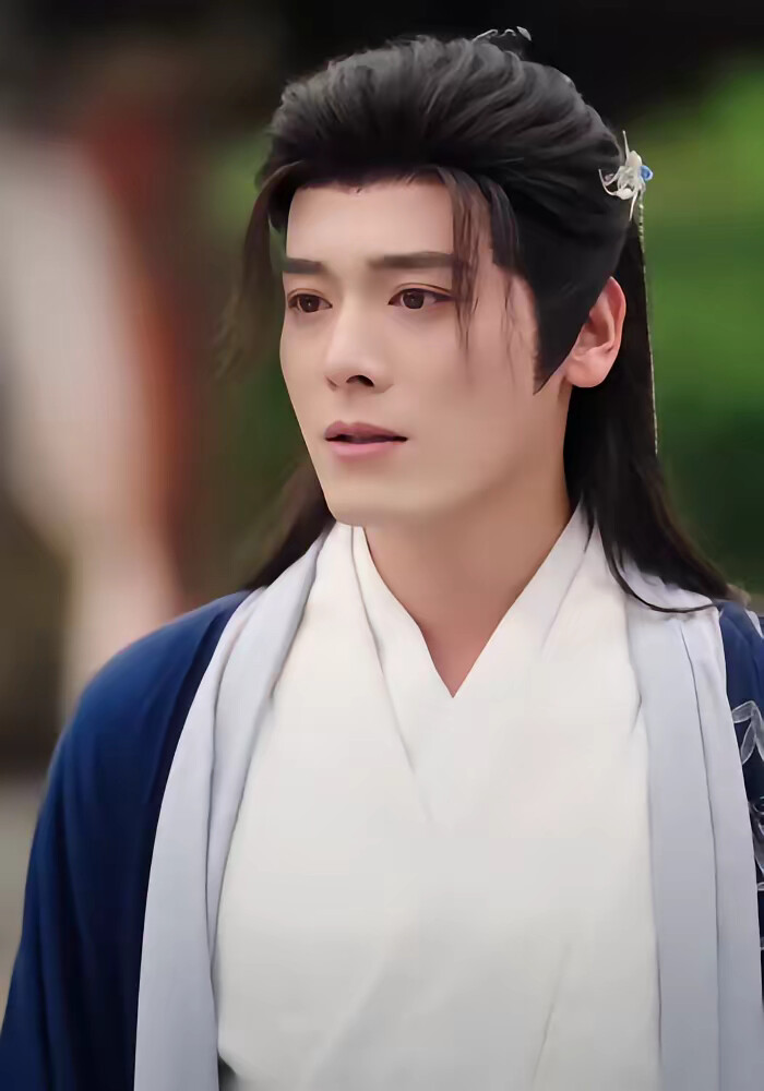 《丫鬟美人甜又乖,满朝文武恋爱脑》剧照