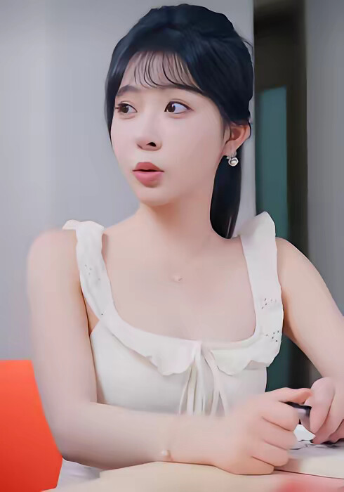 《获得系统后,五个姐姐团宠我》剧照