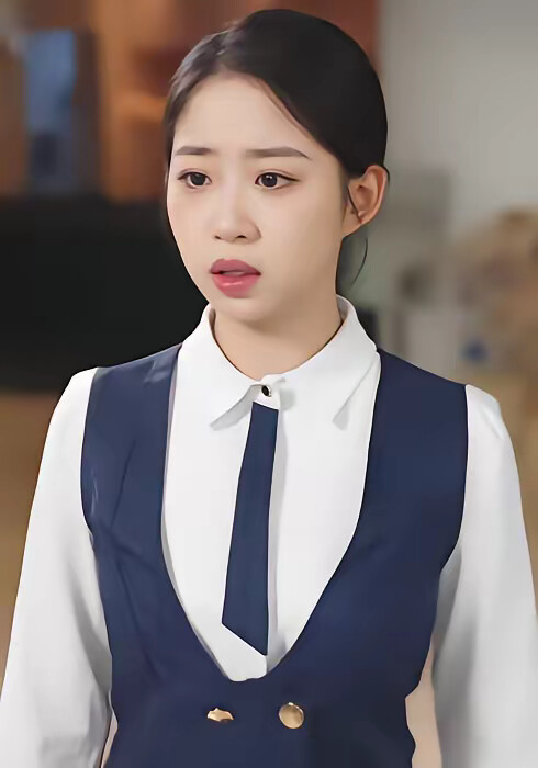 《开局遇到她,我带三宝成功种田》剧照