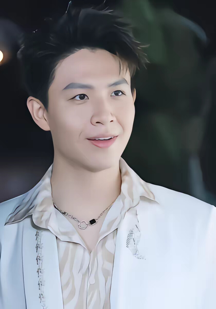 《离婚后发现自己是万人迷》剧照